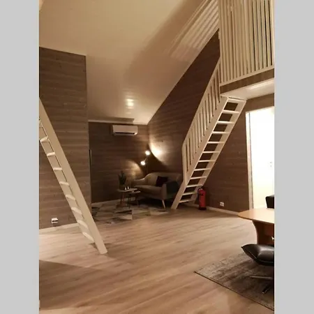 Akselhuset-Koselig Hus Rett Ovenfor Kaikanten Midt I Lofoten Sennesvik Exterior photo
