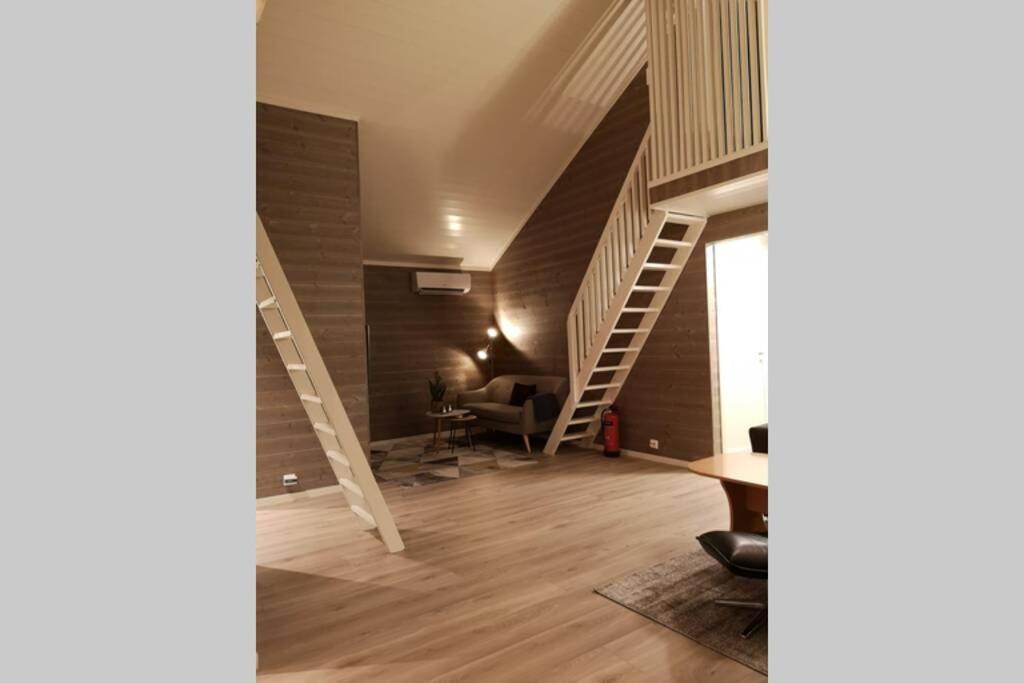 Casa vacanze Akselhuset-koselig Hus Rett Ovenfor Kaikanten Midt I Lofoten Sennesvik