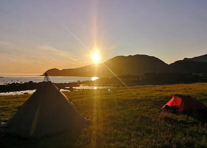 Akselhuset-Koselig Hus Rett Ovenfor Kaikanten Midt I Lofoten