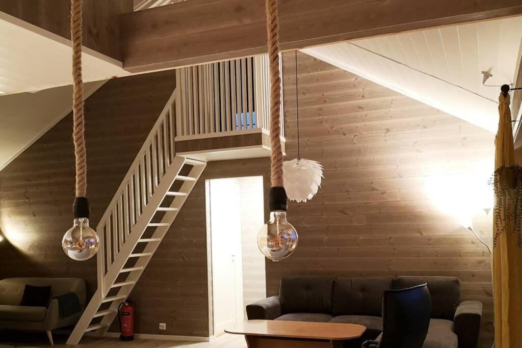 Holiday home Akselhuset-koselig Hus Rett Ovenfor Kaikanten Midt I Lofoten