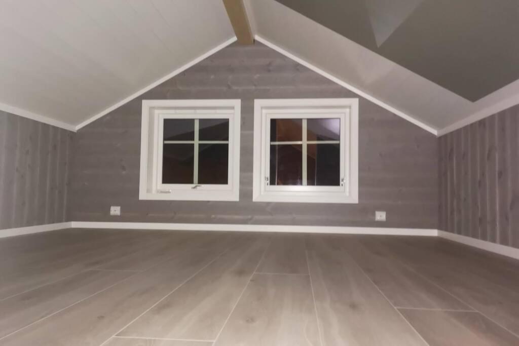 Holiday home Akselhuset-koselig Hus Rett Ovenfor Kaikanten Midt I Lofoten