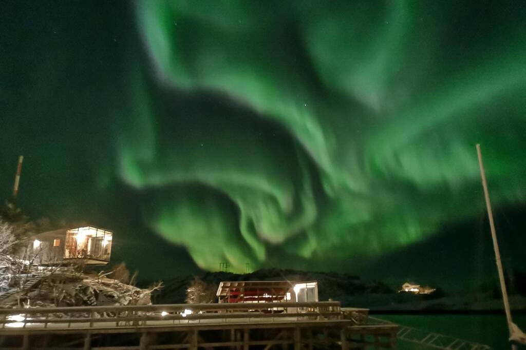 Akselhuset-koselig Hus Rett Ovenfor Kaikanten Midt I Lofoten Holiday home *