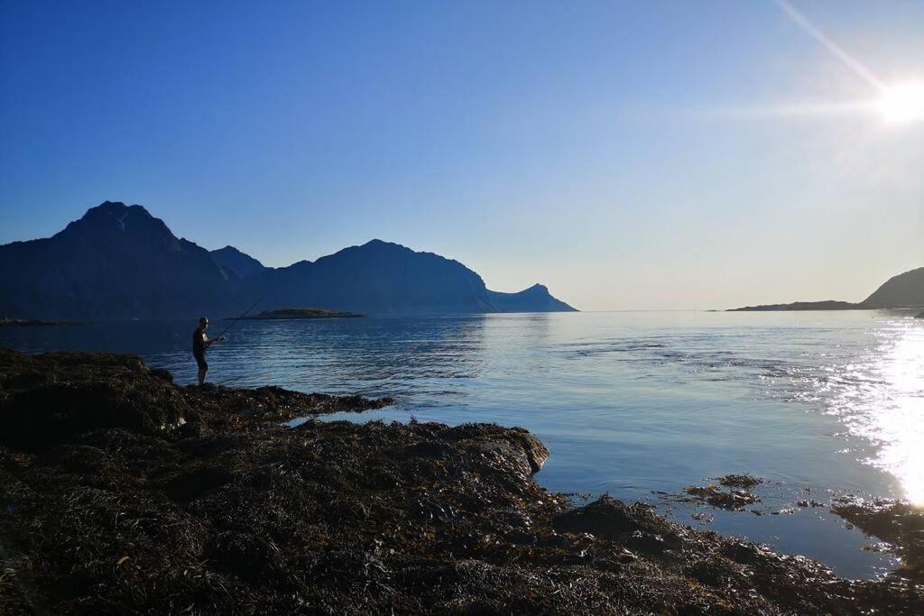 Akselhuset-koselig Hus Rett Ovenfor Kaikanten Midt I Lofoten Holiday home *