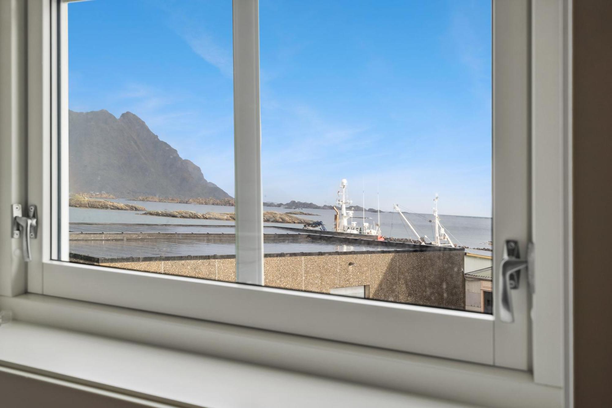 Vakantiehuis Akselhuset-koselig Hus Rett Ovenfor Kaikanten Midt I Lofoten *