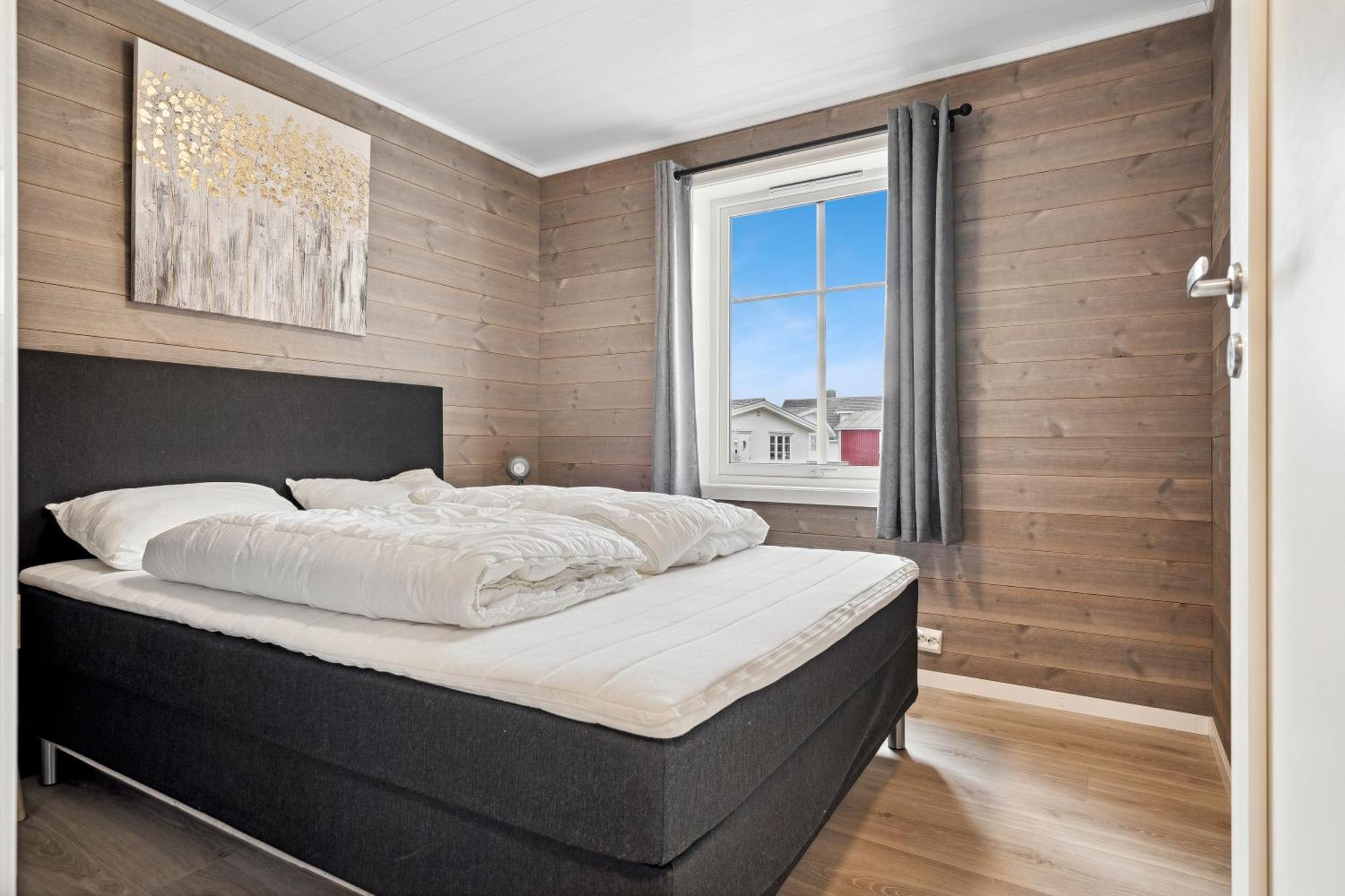 Akselhuset-koselig Hus Rett Ovenfor Kaikanten Midt I Lofoten Vakantiehuis Sennesvik